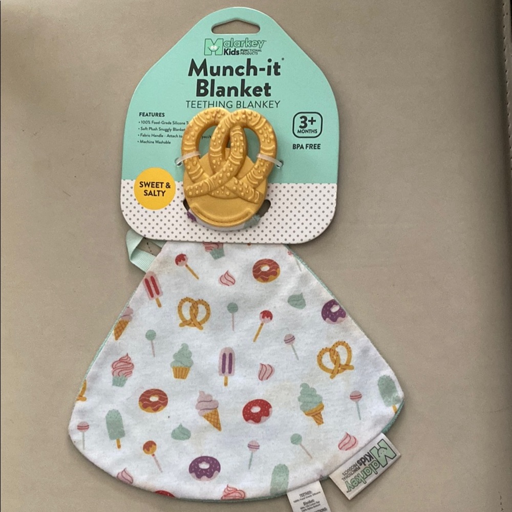 Munch-it Teething Blanket - Multicolor